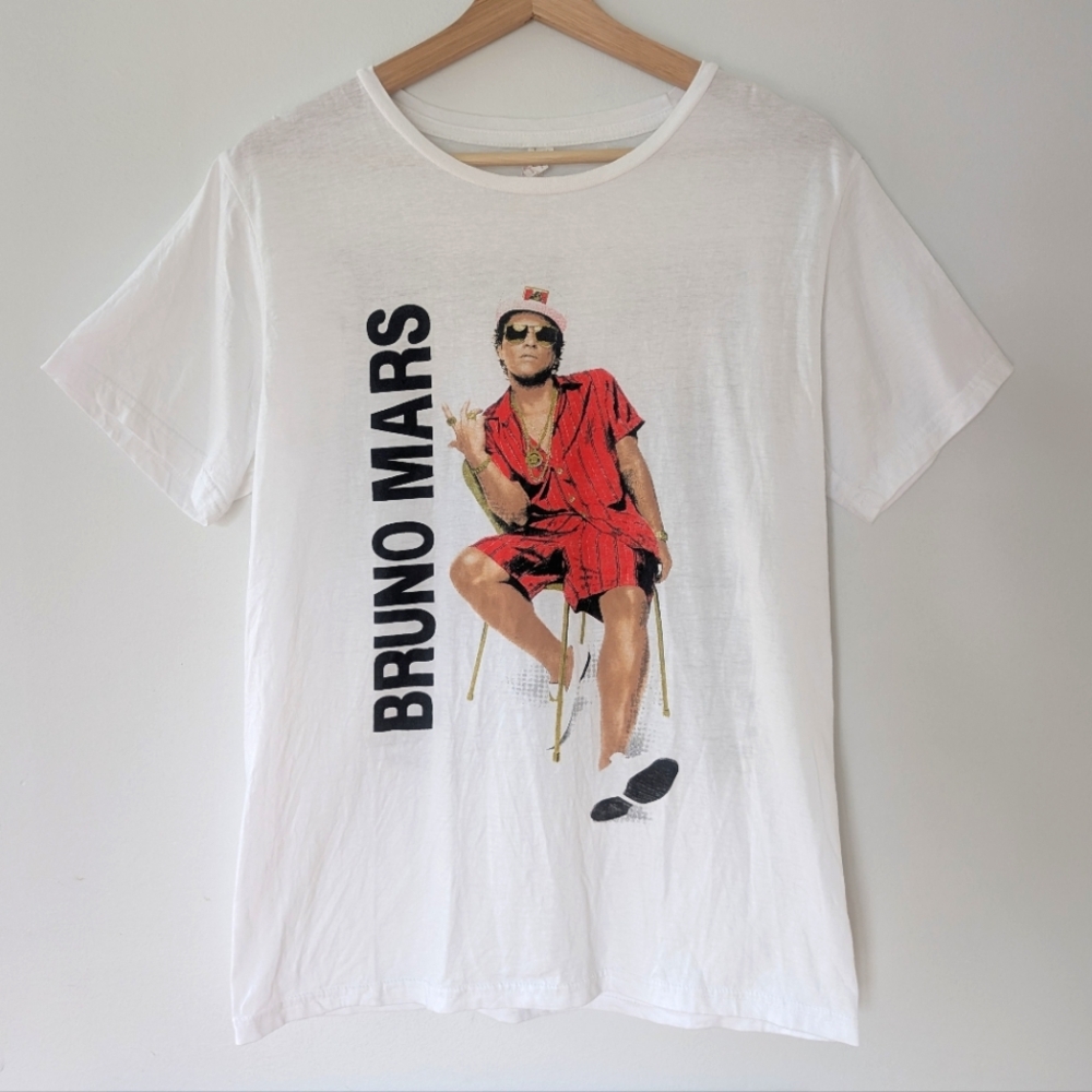 Bruno Mars 24K Magic World Tour 2018 T-Shirt (S)